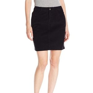 Gramicci Blackberry wine skirt
